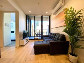 Luxury CBD Beach Vibes-Queen Bed-Gym-BBQ, Adelaide